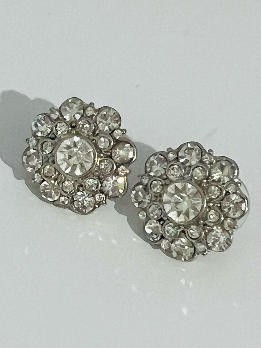 Silver Tone Clear Crystal Rhinestone Flower Cluster Stud Earrings pierced posts